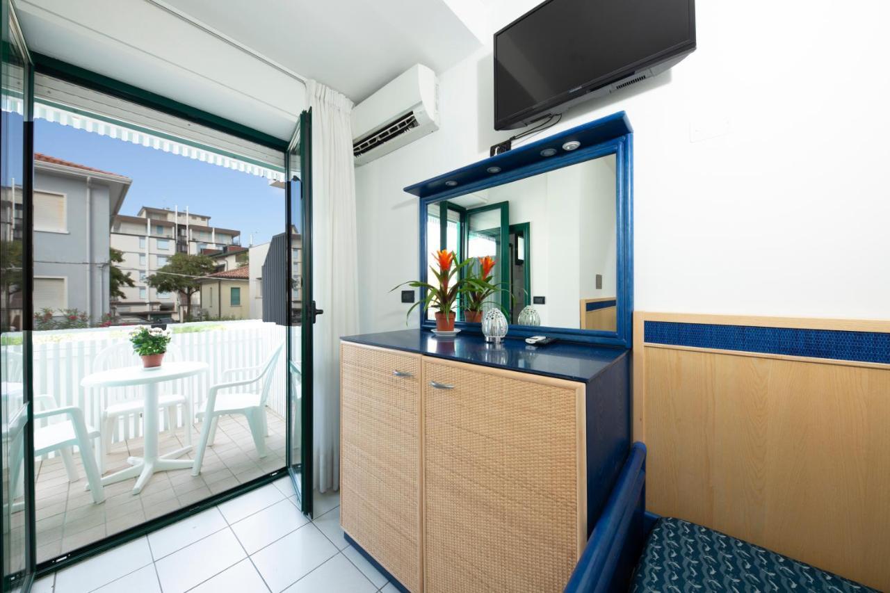 Hotel Olanda Lido di Jesolo Bagian luar foto