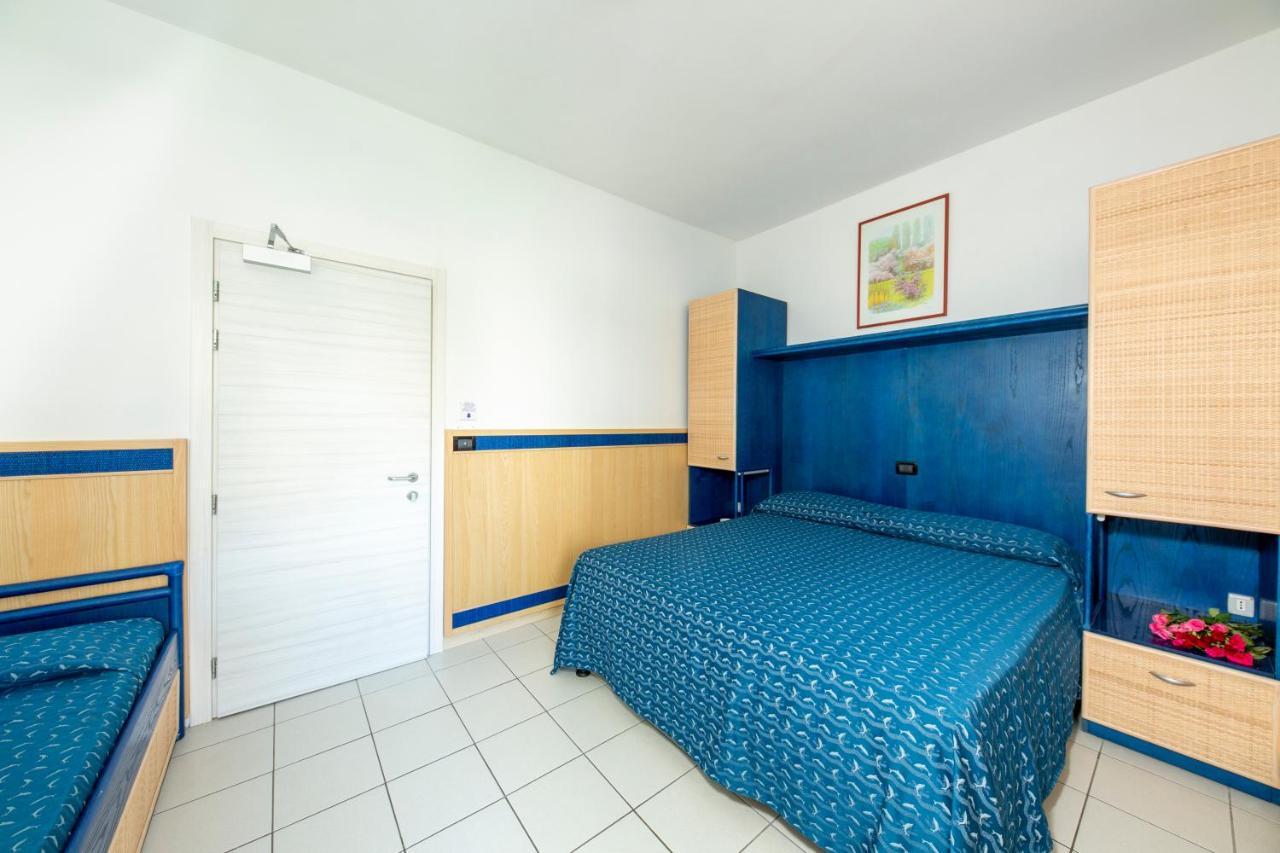 Hotel Olanda Lido di Jesolo Bagian luar foto